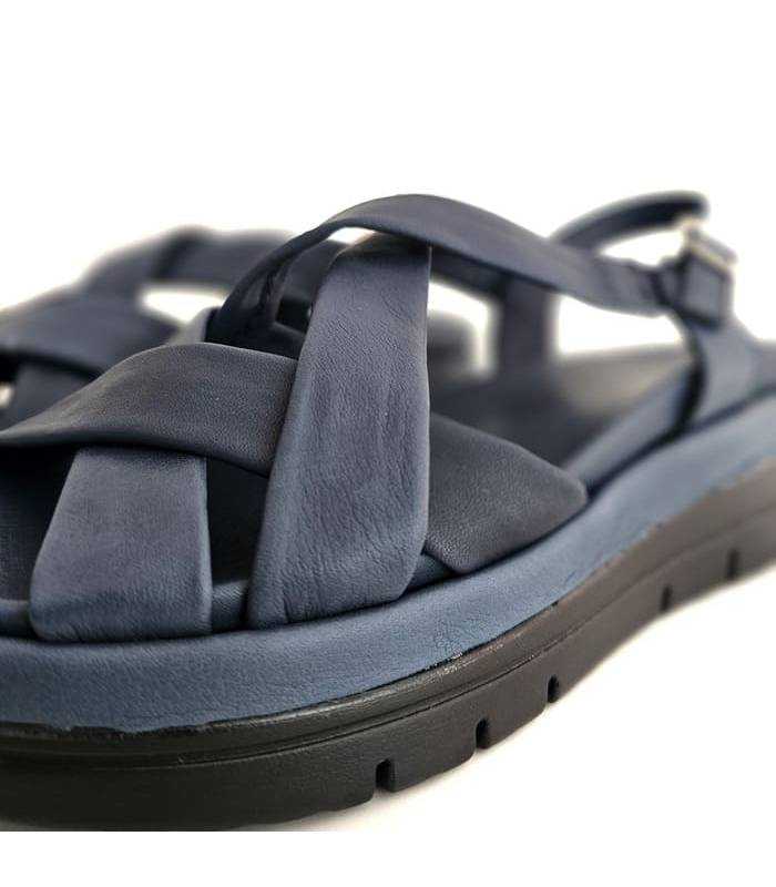 detalle tiras acolchadas sandalias azules verano cómodas mujer