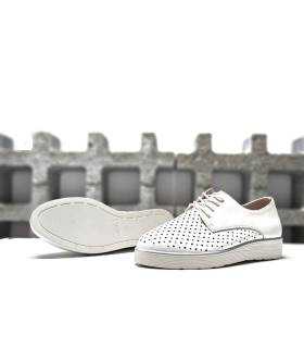 zapatos verano mujer piel troquelada