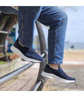 zapatillas hombre plantilla extraible Nicoboco puestas con vaqueros
