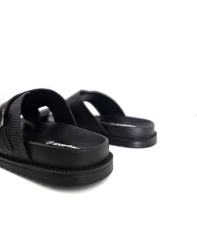 sandalias hombre piel negras detalle textura