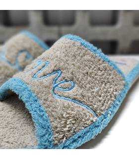 detalle bordado love zapatillas mujer