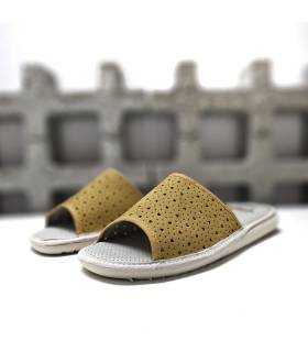 zapatillas casa verano mujer abiertas gomus mostaza suela ligera