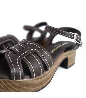 sandalias marrones mujer detalle pala pespuntes