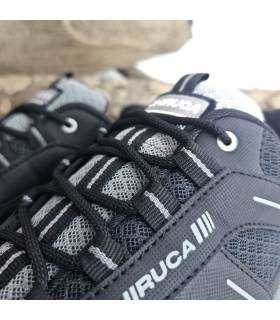 zapatillas senderismo hombre vibram chiruca negras detalle cordones