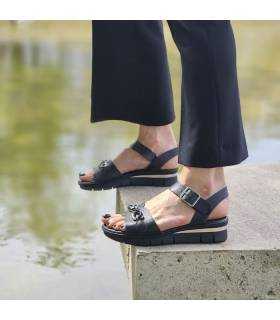 Sandalias cómodas mujer piel Valerias cuña puestas