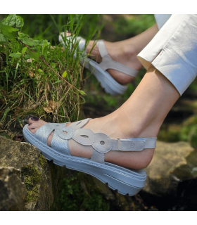 Sandalias mujer cómodas cuña Suave by Leyland Mit horma amplia puestas de rebajas