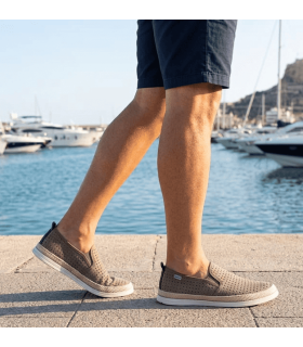 Alpargatas hombre piel verano Garrido Muro troqueladas puestas