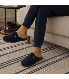 Zapatillas casa verano hombre abiertas Cabrera rizo azul puestas