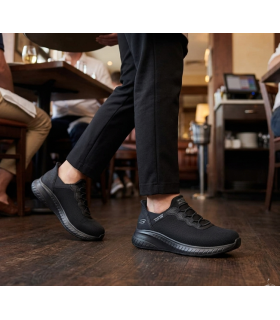 Zapatillas trabajo mujer cómodas Slip-ins Skechers negras puestas