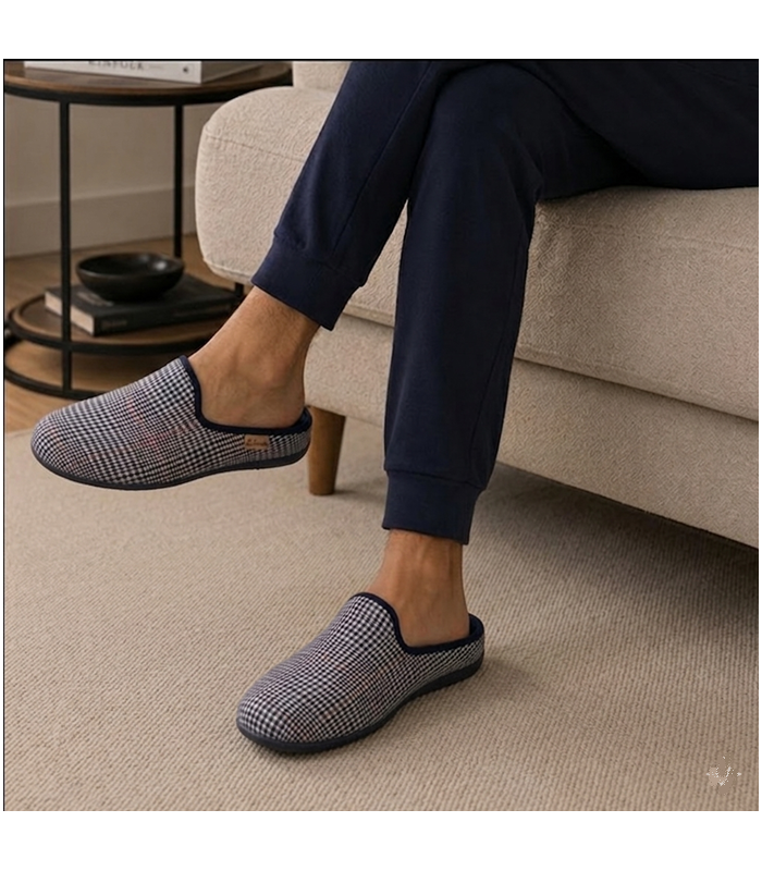 Zapatillas casa hombre verano Cabrera Príncipe Gales puestas