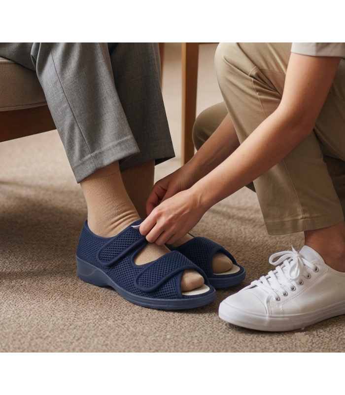 Alpargatas zapatillas mujer cómodas azules velcro Doctor Cutillas puestas