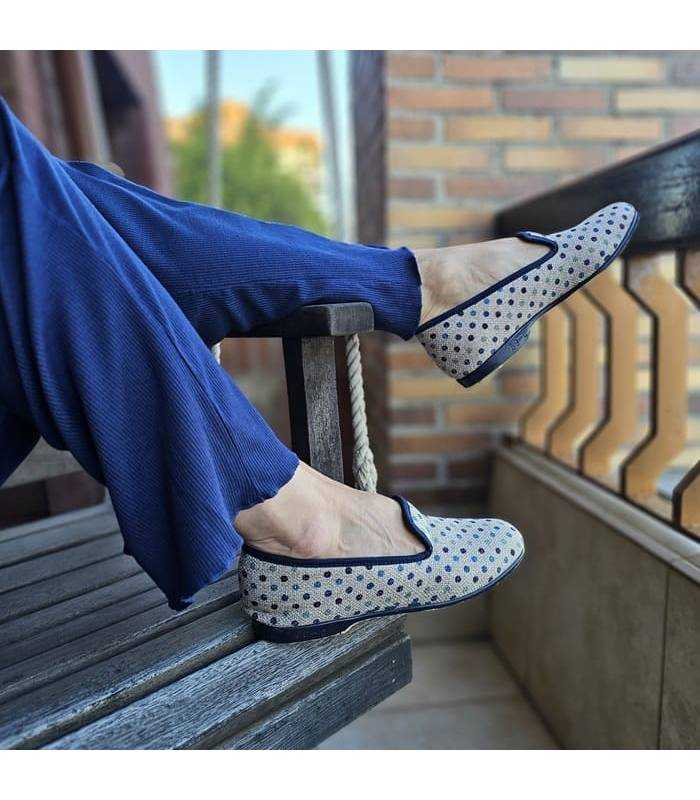 Zapatillas casa lunares para verano de Pelusin puestas