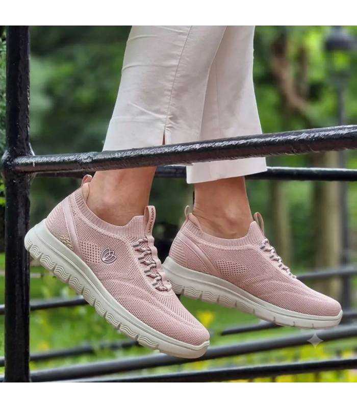 Zapatillas deportivas Runner Lady de Laura Azaña puestas