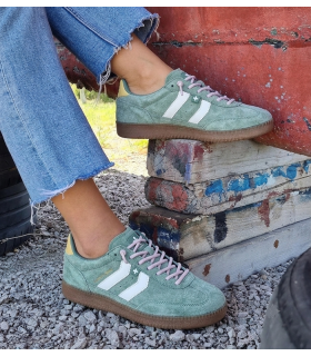 Zapatillas Casual Mujer Verdes Xti Veganas puestas