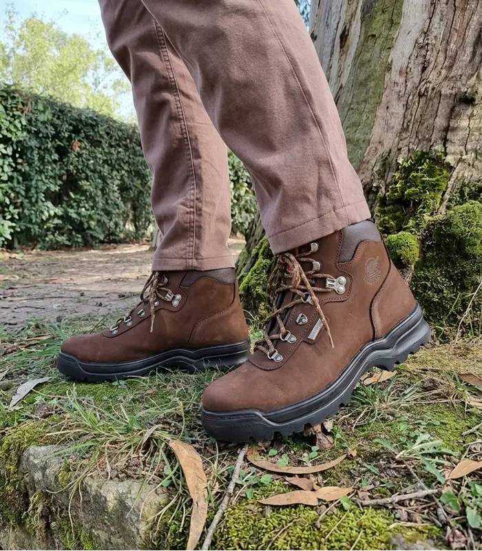 Botas senderismo hombre  Notton Tex impermeables puestas