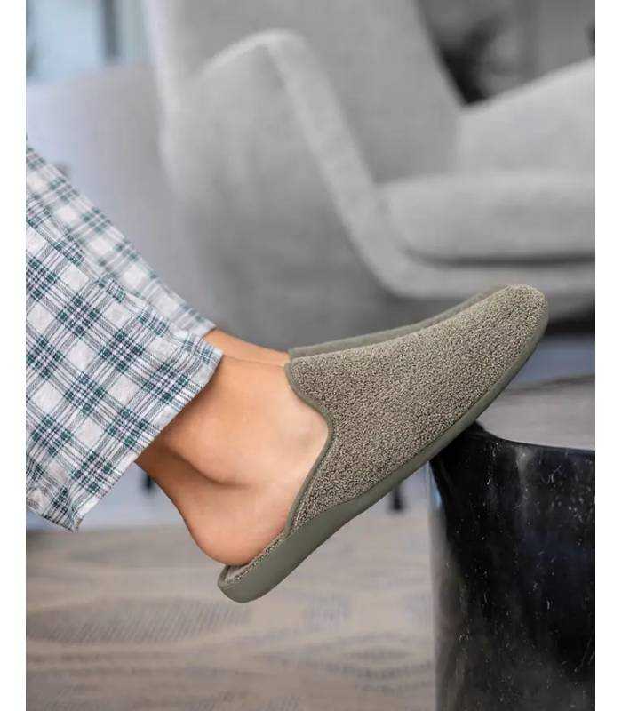 Zapatillas casa hombre verano rizo Gema García frescas y comodas puestas