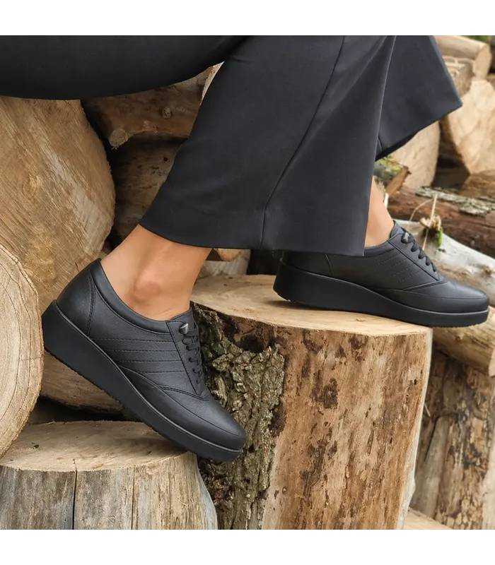Zapatos mujer negroscuña elásticos empeine de Vicmart puestos