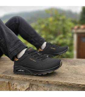 Zapatillas hombre negras Skechers Air-Cooled con cámara de aire puestas