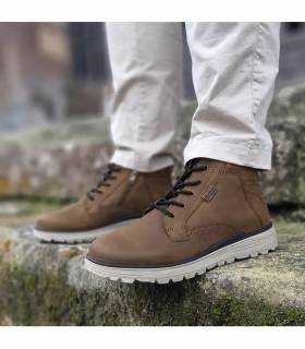 Botas hombre piel marrones cordones y cremallera Baerchi puestas