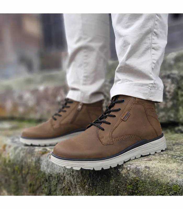 Botas hombre piel marrones cordones y cremallera Baerchi puestas