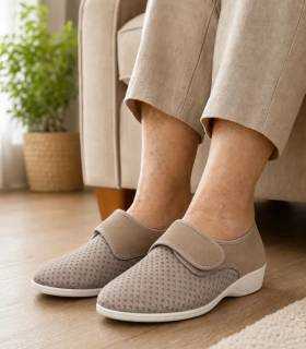 zapatillas persona mayor para residencia de ancianos comodas puestas