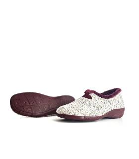 Zapatillas de casa mujer Cabrera con cuña baja y acabado jaspeado granate