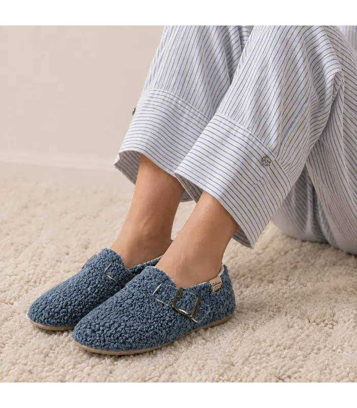 Zapatillas Cabrera mujer invierno con hebilla para casa puestas