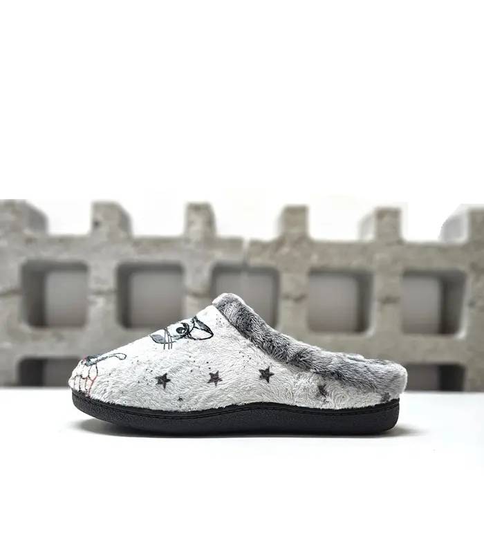 Perfil de zapatilla destalonada Plumaflex mujer con piso Relax Absolut ligero y flexible