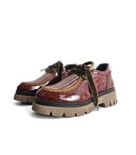 zapatos charol burdeos mujer Nival vista frontal lateral modelo Coria