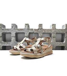 sandalias plataforma mujer piel beige Lola Canales vista frontal