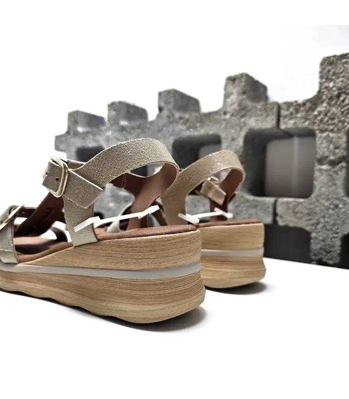 sandalias cuña mujer piel beige vista trasera