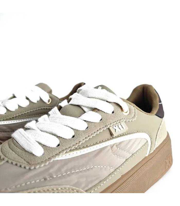 Detalle zapatillas Xti mujer invierno beige claro acolchadas