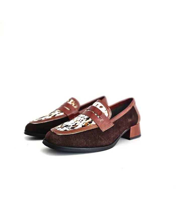 Mocasines mujer Jessica Nival marrones con animal print fabricados en España