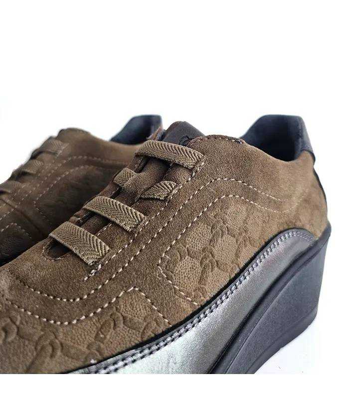 Detalle zapatos Laura Azaña mujer elásticos empeine