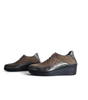 Zapatos Laura Azaña marrón suave cuña lateral