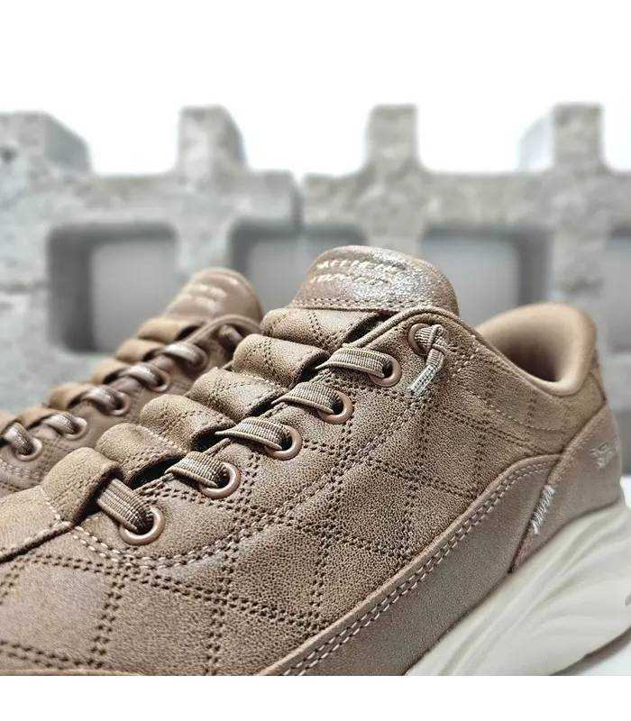 Detalle tejido Cozy Fit zapatillas Skechers Slip-ins mujer marrón claro
