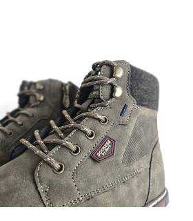 Detalle botas hombre Dockers cordones ganchos metálicos verde oliva