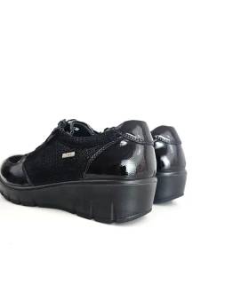 Zapatos G Comfort mujer invierno negros detalle talón y cuña