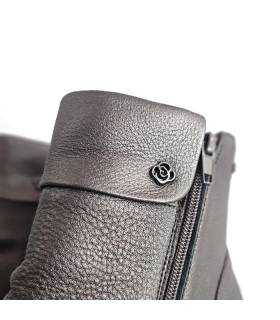 Detalle piel botines mujer G Comfort impermeables taupe