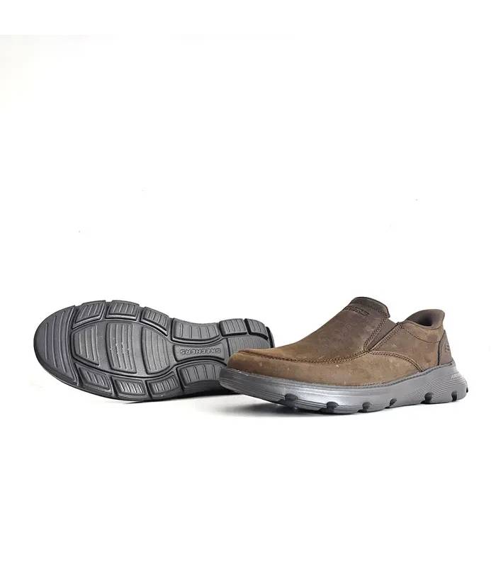 Zapatos hombre invierno Skechers marrones con suela flexible tracción