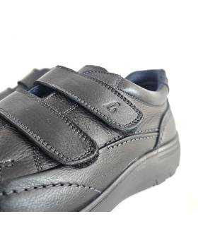 Zapatos negros hombre cómodos Luisetti detalle piel