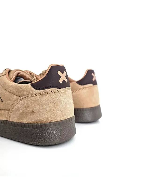 Zapatillas Xti mujer invierno detalle trasero beige