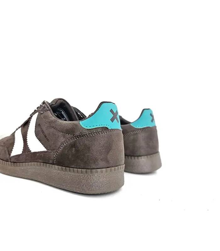 Zapatillas Xti mujer invierno detalle trasero marrón