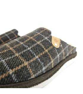 Detalle zapatillas casa hombre cuadros Salvi Confort invierno