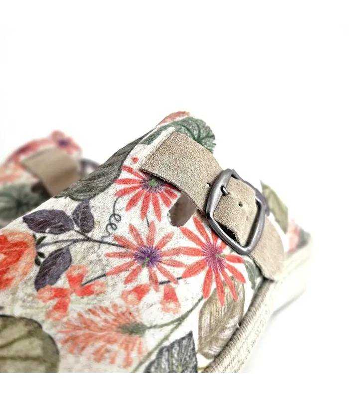 Detalle hebilla regulable zapatillas mujer Salvi Confort