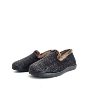 Vista frontal de zapatillas Plumaflex hombre con tejido ultrasuave y forro interior mullido marrones