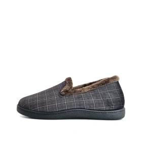 Perfil de zapatilla cerrada Plumaflex para hombre con piso ligero y flexible marrones