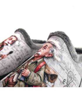 Detalle dibujo Einstein zapatillas Plumaflex
