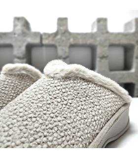 Detalle tejido zapatillas mujer cuña Salvi color crudo