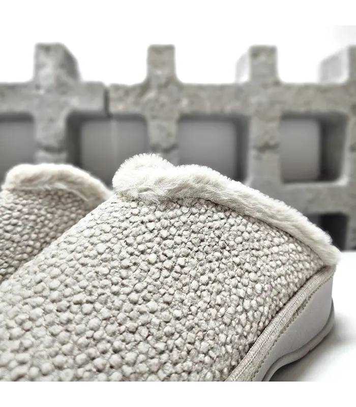 Detalle tejido zapatillas mujer cuña Salvi color crudo